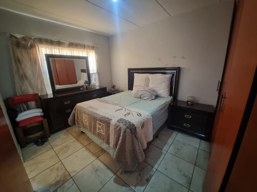 3 Bedroom Property for Sale in Waterval East North West